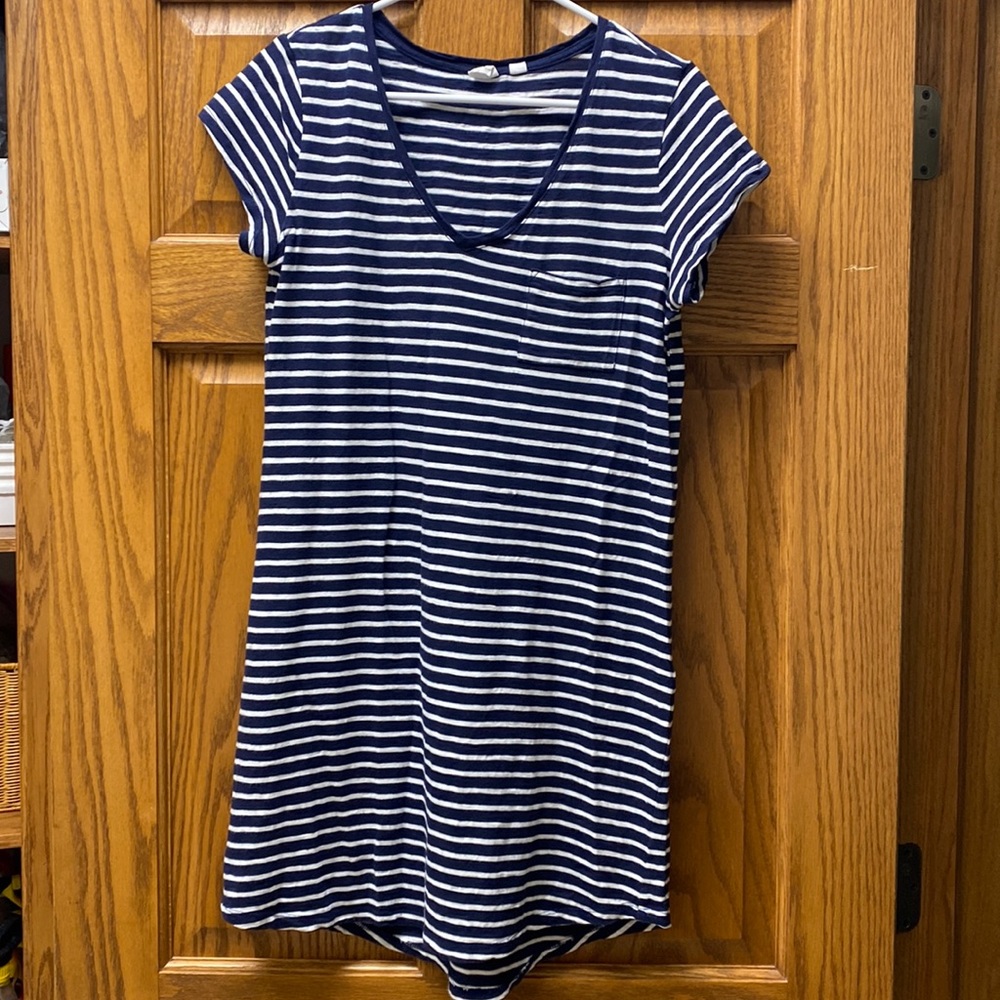 Gap T-shirt, dress, size small